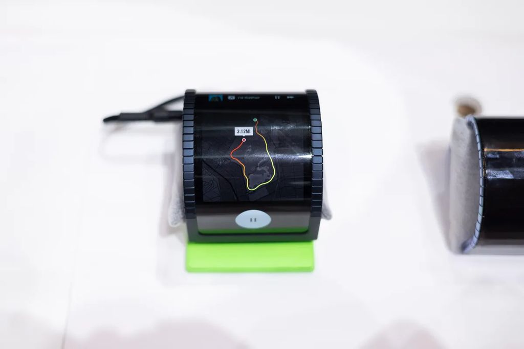 Samsung Cling Band的可弯曲腕戴式概念手机